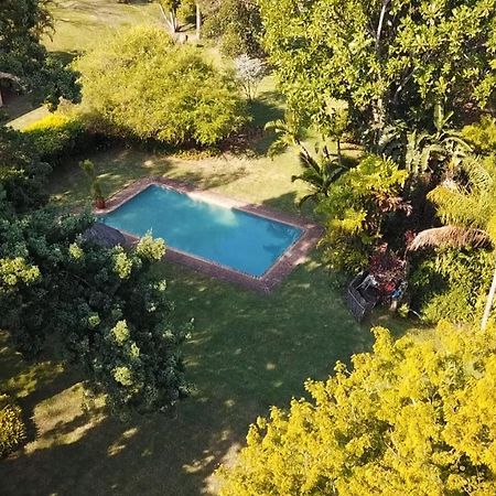 Laughing Waters Guest House Хейзивю Екстериор снимка