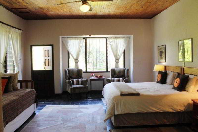Laughing Waters Guest House Хейзивю Екстериор снимка