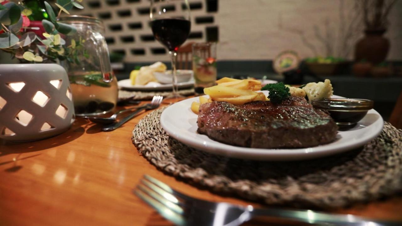 Laughing Waters Guest House Хейзивю Екстериор снимка