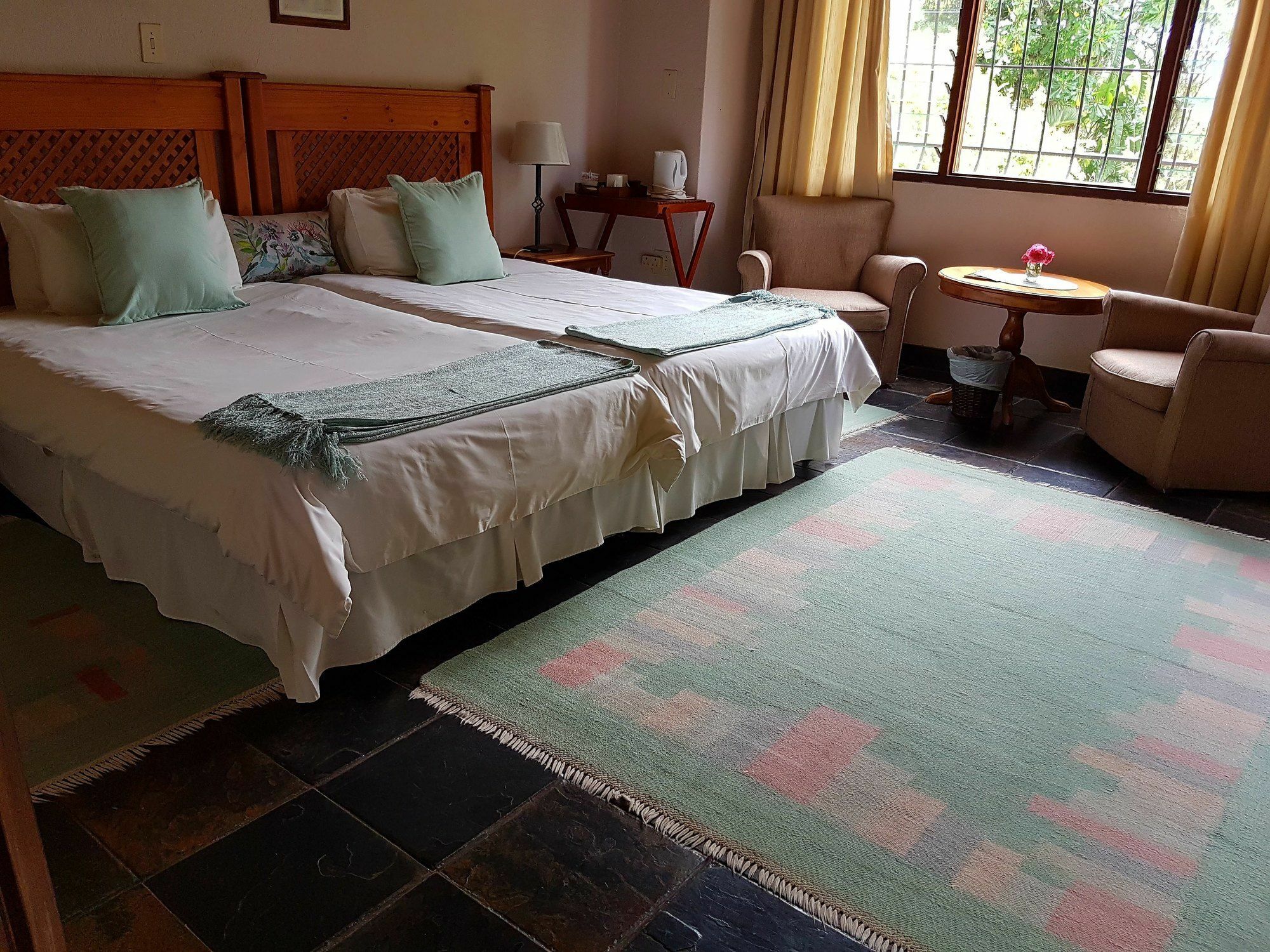 Laughing Waters Guest House Хейзивю Екстериор снимка